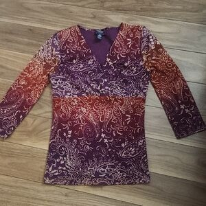 🔥CHAPS Purple Tones Paisley V-Neck Women's Top